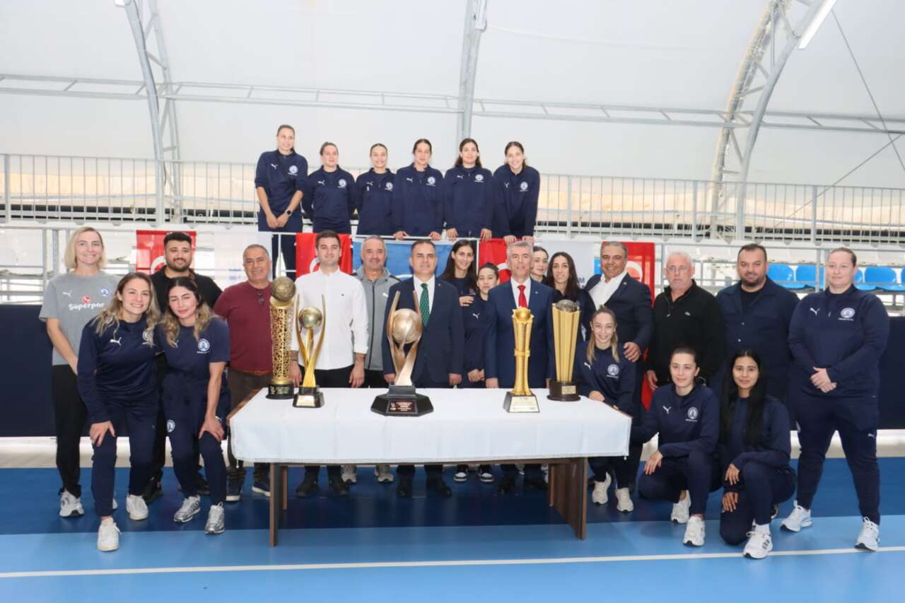 Vali Akbıyık’tan Yalıkavakspor’a Moral Ziyareti 4